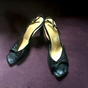 BALLY vintage peek toe black leather heals.  37
